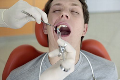 Местная анестезия при лечении зубов